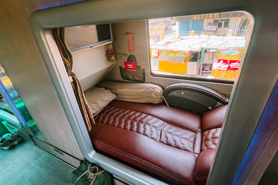 Pertama Kali Naik Sleeper Bus Juragan 99 ke Jakarta-4