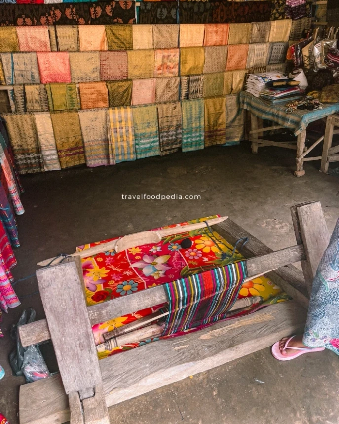 Suku Sasak di Desa Sade Lombok