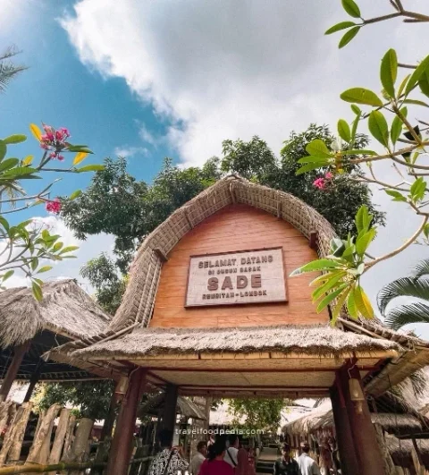 Suku Sasak di Desa Sade Lombok-