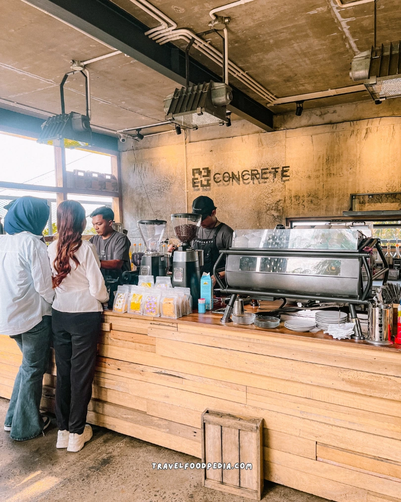 CONCRETE CAFE BATU MALANG