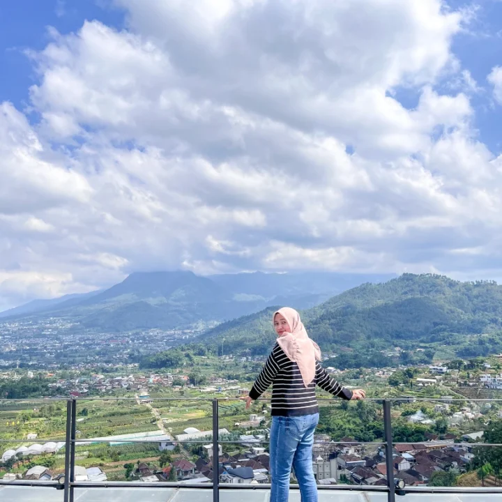 CONCRETE CAFE BATU MALANG (8)