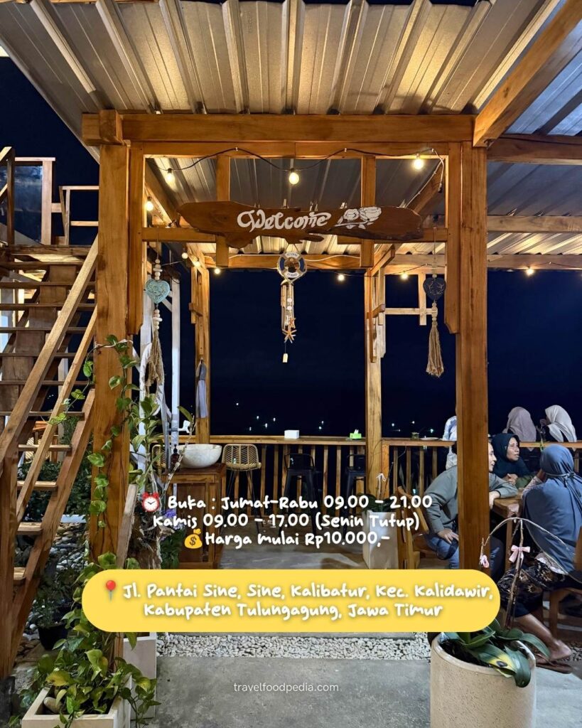 ROSE THREE CAFE TULUNGAGUNG