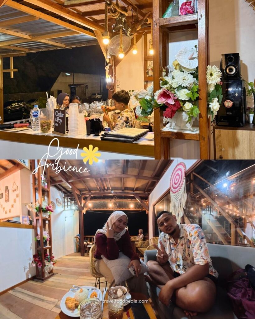 ROSE THREE CAFE TULUNGAGUNG