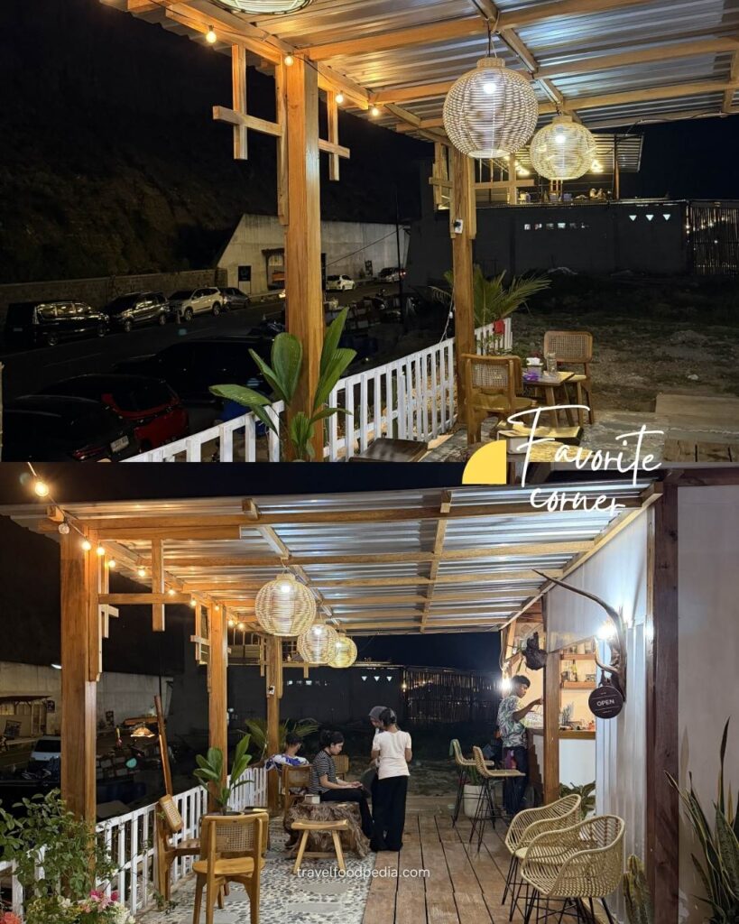 ROSE THREE CAFE TULUNGAGUNG