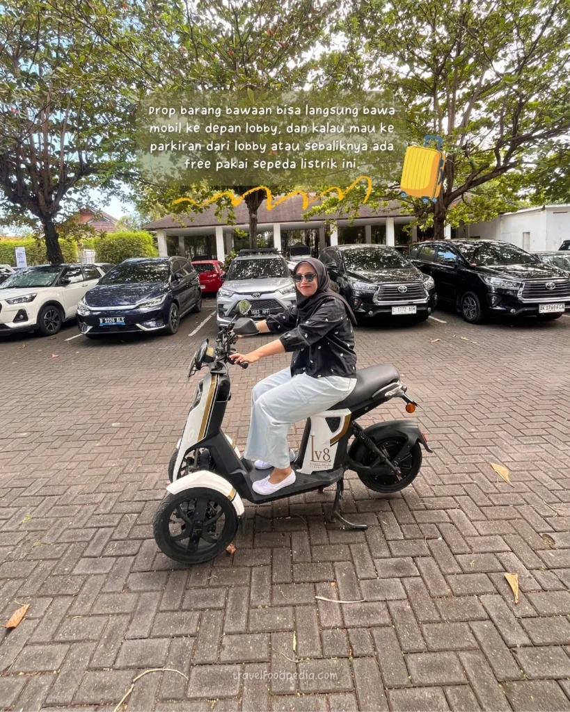 Parkir Hotel LV8 Resort Canggu Bali